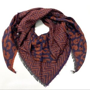 Reversible Triangle Scarf Leopard‎ Red NEW